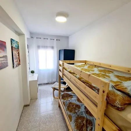 Comodo En El Centro De Cullera, Playa 700 Metros