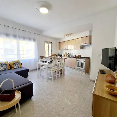 Apartman Comodo En El Centro De Cullera, Playa 700 Metros