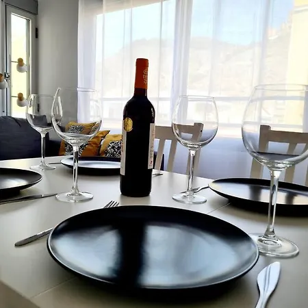 Comodo En El Centro De Cullera, Playa 700 Metros アパート