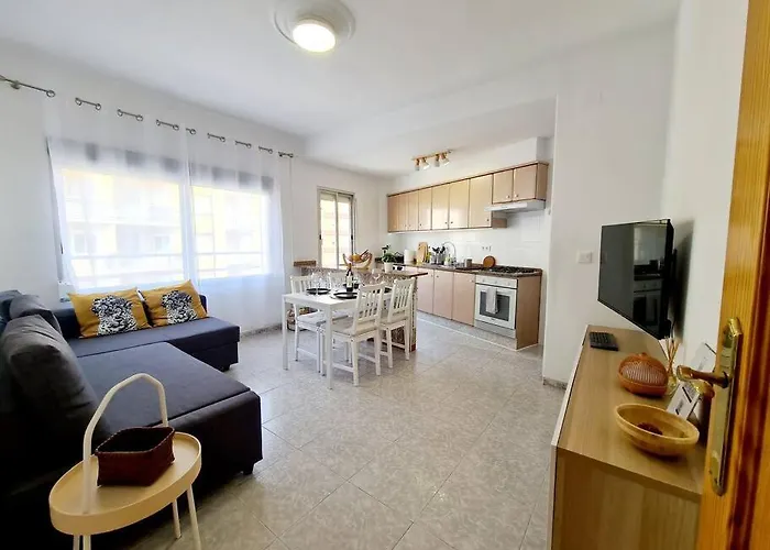 Apartment Comodo En El Centro De Cullera, Playa 700 Metros